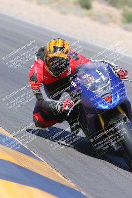 media/Oct-01-2023-SoCal Trackdays (Sun) [[4c570cc352]]/Turn 7 Inside (11am)/